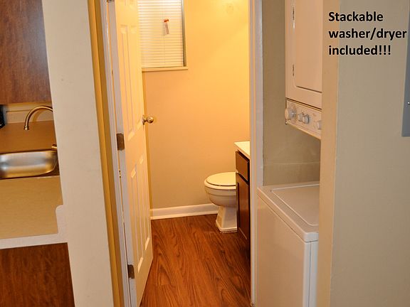 4th image of 8224 Wooster Pike