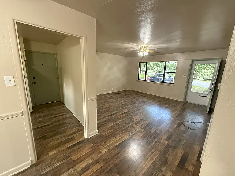 18 Fairmont Dr — Photo 2