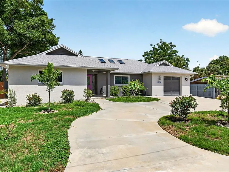 4420 Porpoise Dr SE — Photo 1