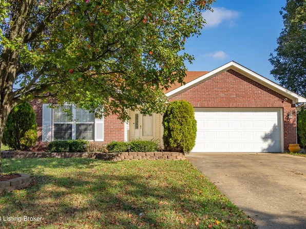 4525 Lunenburg Dr, Worthington Hills, KY 40245