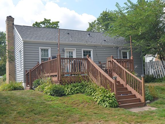 3rd image of 7427 Stevens Ave