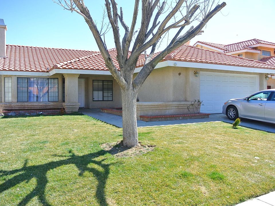 1st image of 37522 Royal Ct