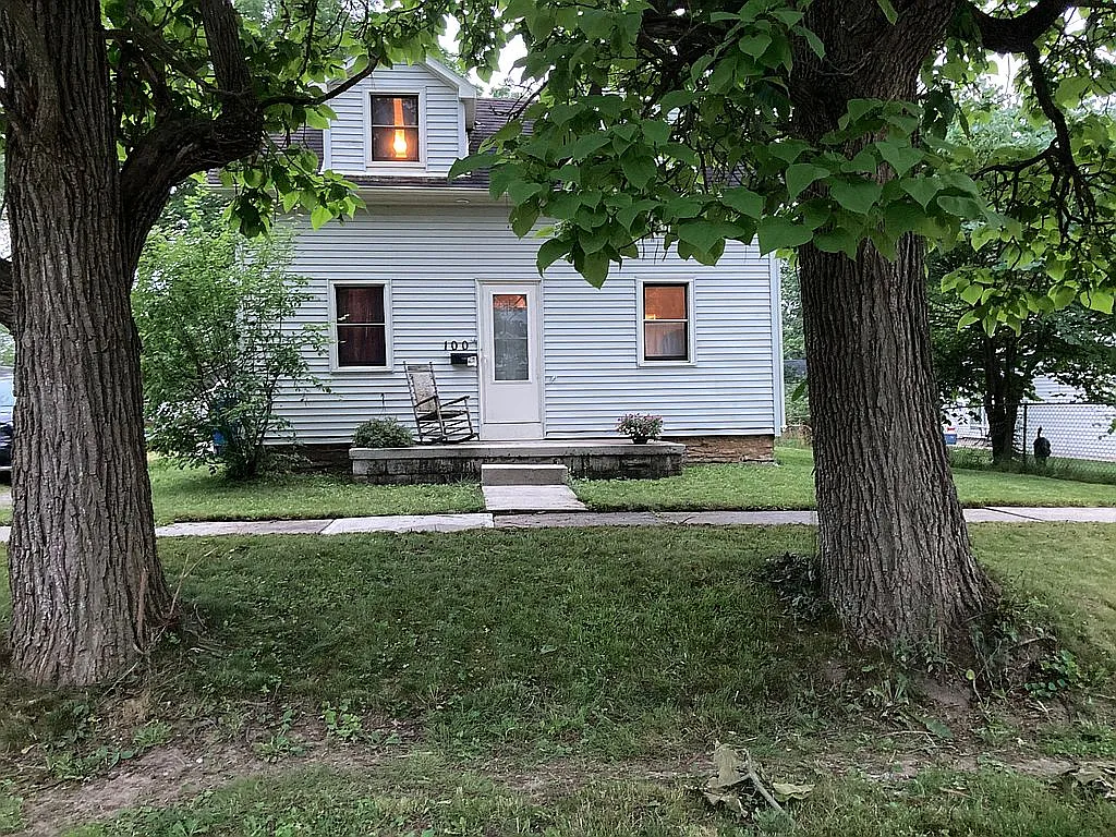 100 Fair Ave photo 1