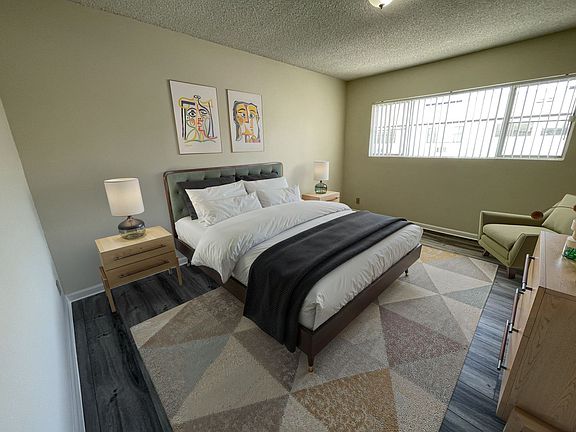 3rd image of 460 W Doran St #320
