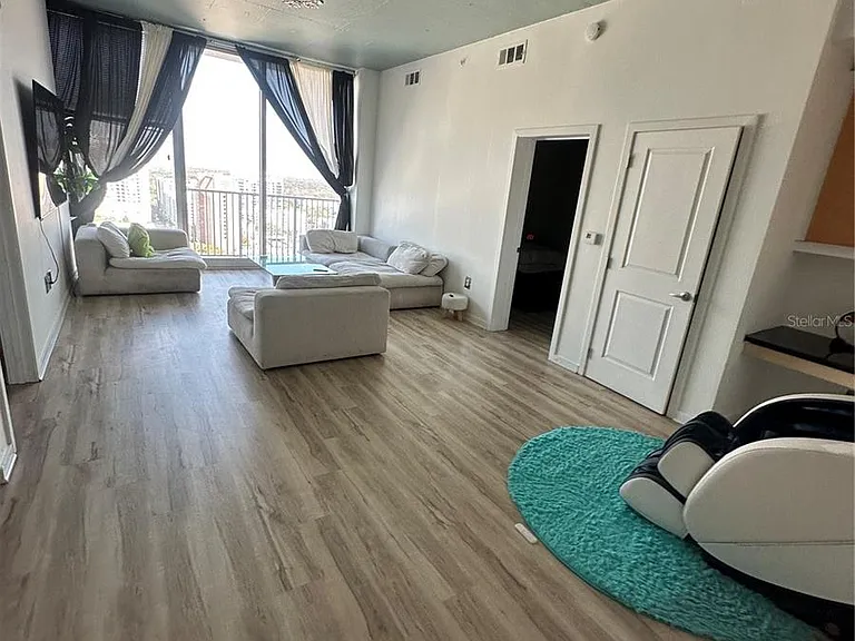 155 S Court Ave #1705 — Photo 6