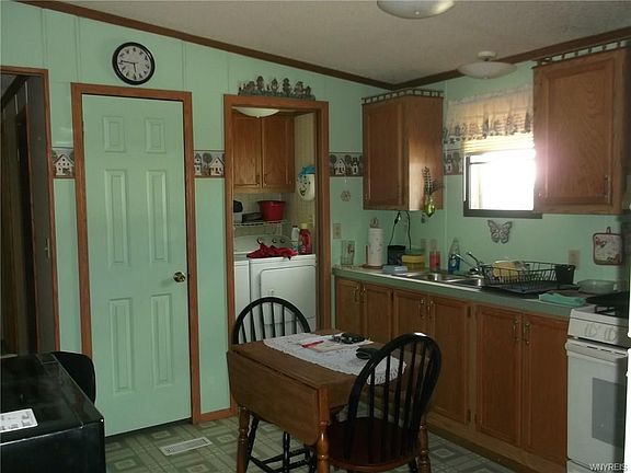 2nd image of 1082 Northwood Dr