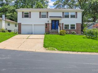 1512 Shadow Wood Dr, Saint Charles, MO