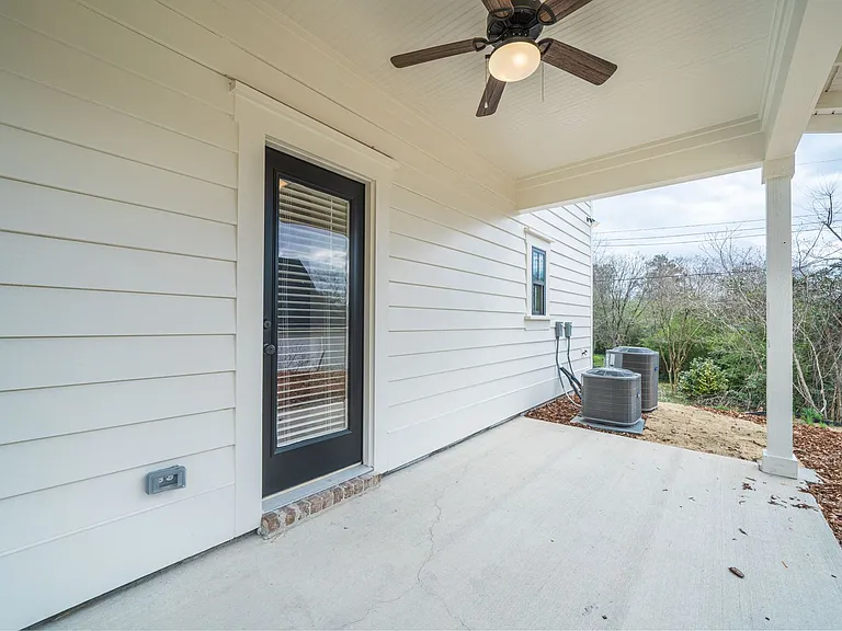 1524 Cottage Grv — Photo 22