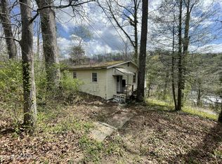 805 Indian River Boat Dock Rd, Jacksboro, TN 37757