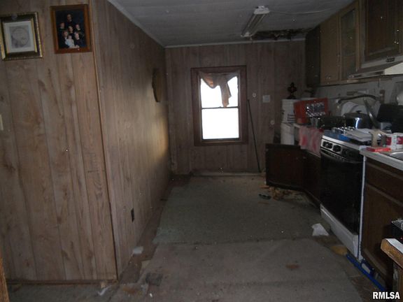 2nd image of 540 N Nassau St