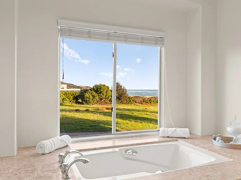 6410 Sea Cove Dr — Photo 33