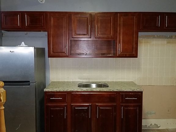 3rd image of 1023 Clarence Ave Three Fam