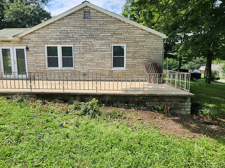 7149 Hotchkiss Valley Rd E — Photo 16