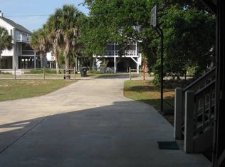 2708 Laroche St, Edisto Island, SC 29438