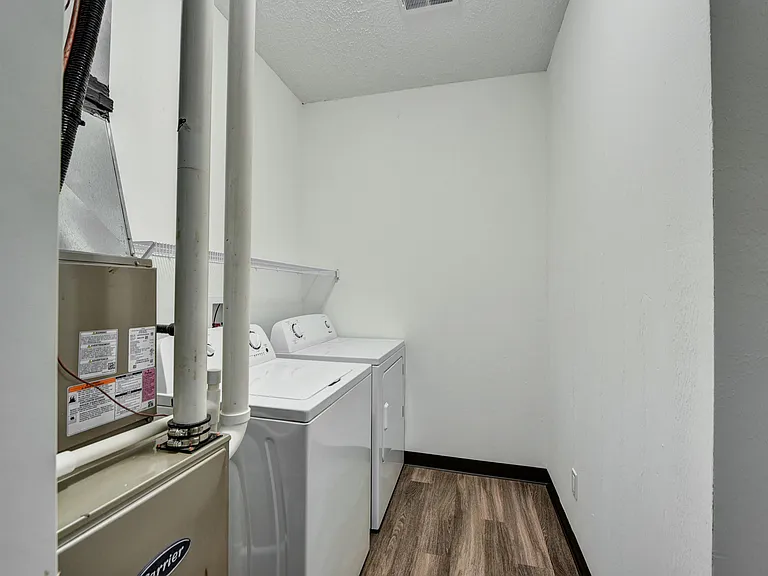 Aquamarine Apartments — Photo 90
