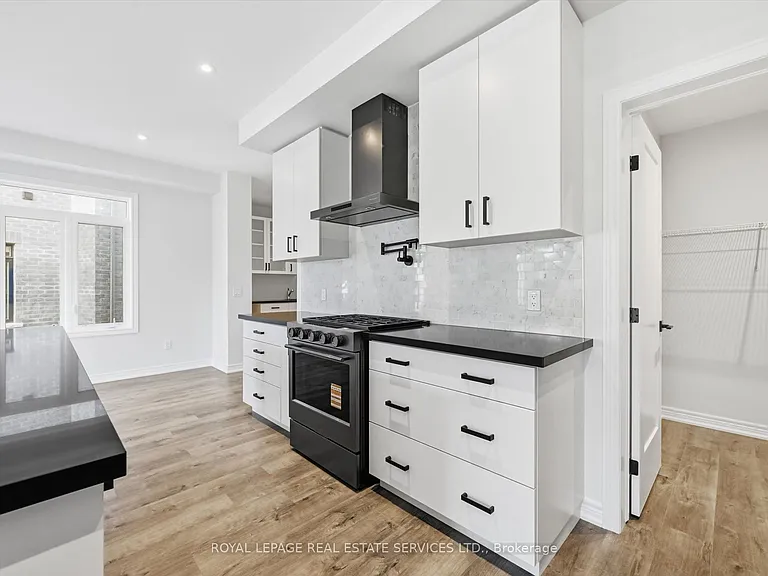 74 Valley Trail Pl — Photo 9