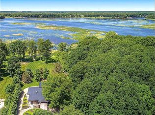 6465 Sandhill Ln, Fennville, MI 49408