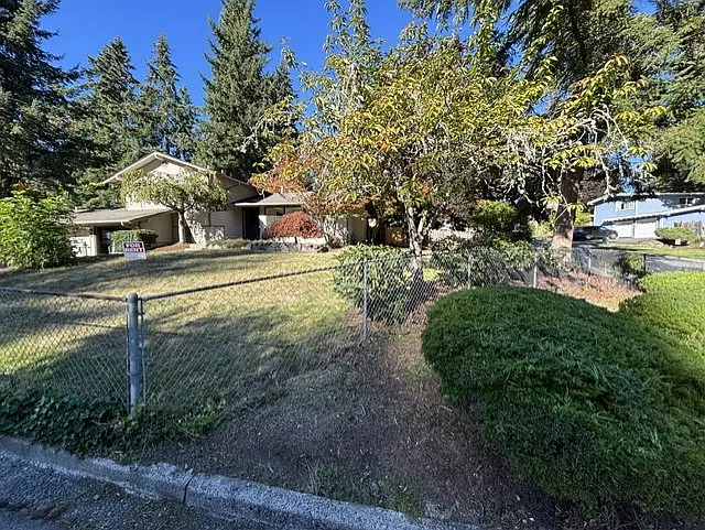 3 bed, 1628 sqft, $3,375 — Photo 2