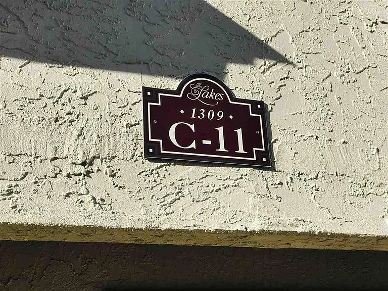 1309 Airport Dr #C11 — Photo 2
