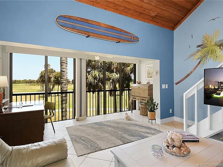 324 NE Golfview Cir #324 — Photo 38
