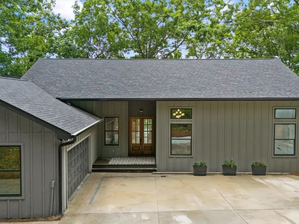 465 Norris Shores Dr, Sharps Chapel, TN 37866