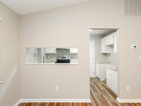 5th image of 7787 Emory Chase Ln
