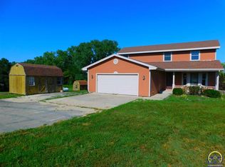 6502 NW Carlson Rd, Rossville, KS 66533