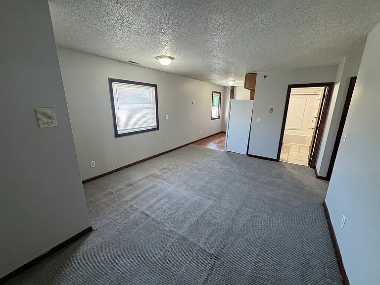 1311 Middlesex St #3R — Photo 4