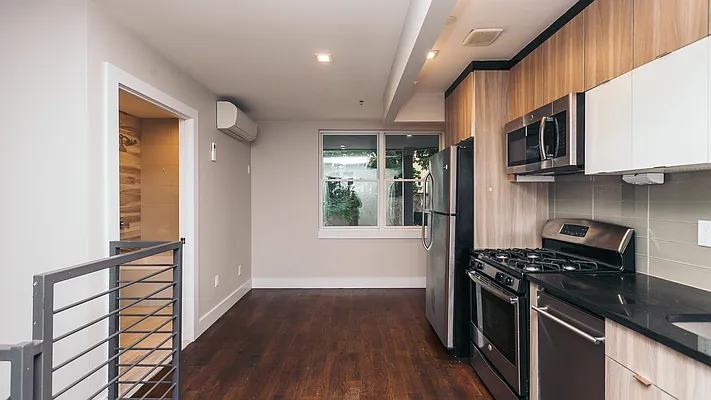 Rented by Nooklyn NYC LLC | media 12