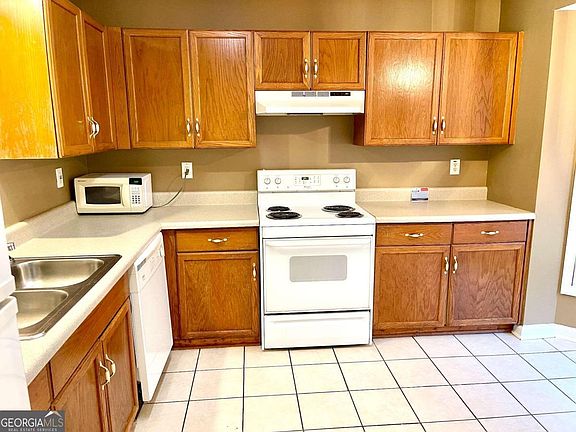 5th image of 2951 Heritage Villa Dr