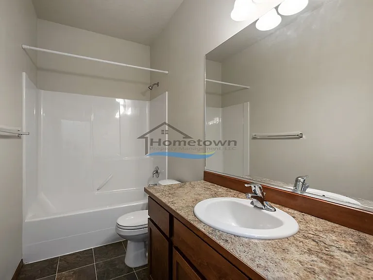 7346 N Carrington Ln — Photo 18