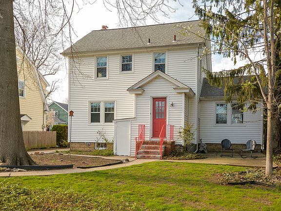 2nd image of 20 Princeton St