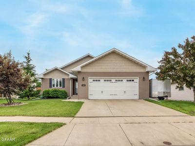 1483 48th Ave S, Grand Forks, ND, 58201