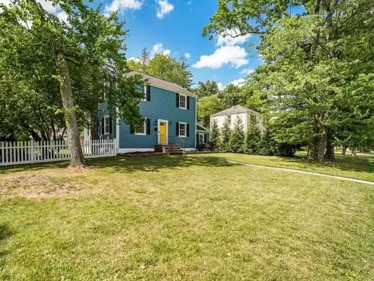 480 S Livingston Ave — Photo 30