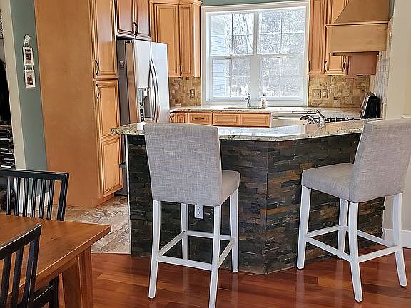5th image of 5461 Pine Island Dr NE