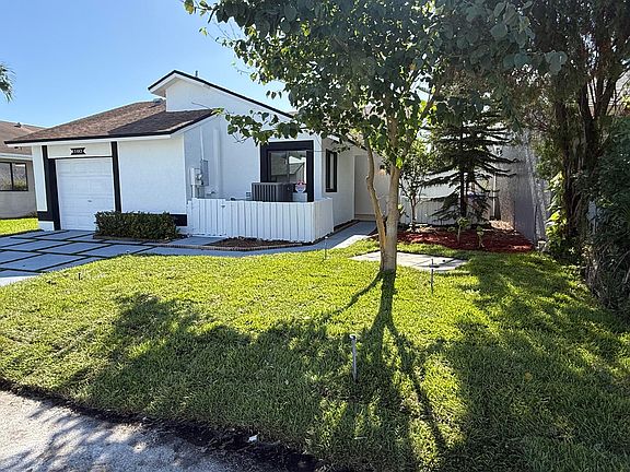 2nd image of 1160 SW 111th Avenue