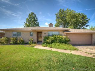 11332 E 7th St, Tulsa, OK 74128