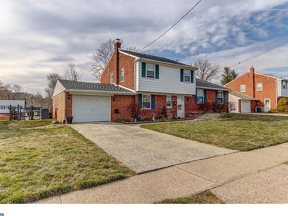2nd image of 613 Lincoln Dr
