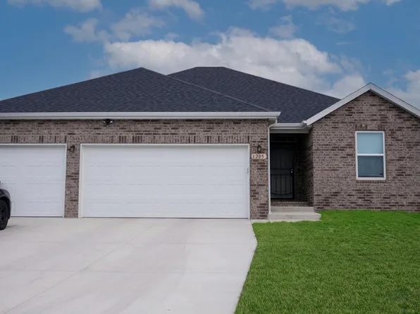 1205 Abbey Avenue, Monett, MO 65708