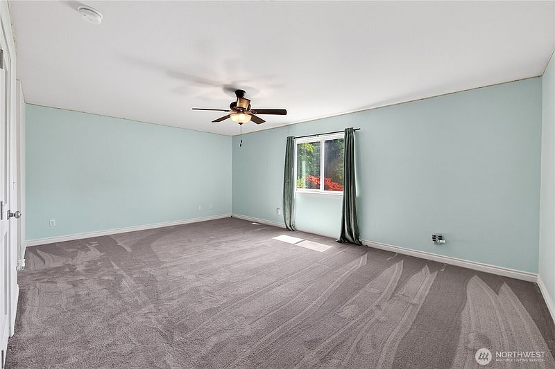 3rd image of 10322 249th Street Ct E