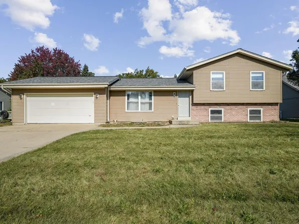 31024 Lake Pointe COURT, Waterford, WI 53185