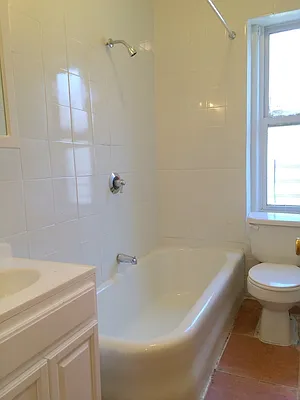 Rented by Uptown Flats LLC | media 9