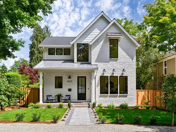 665 4th St, Lake Oswego, OR 97034