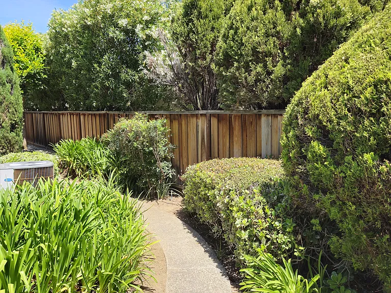 1055 Bret Knoll Ct — Photo 16
