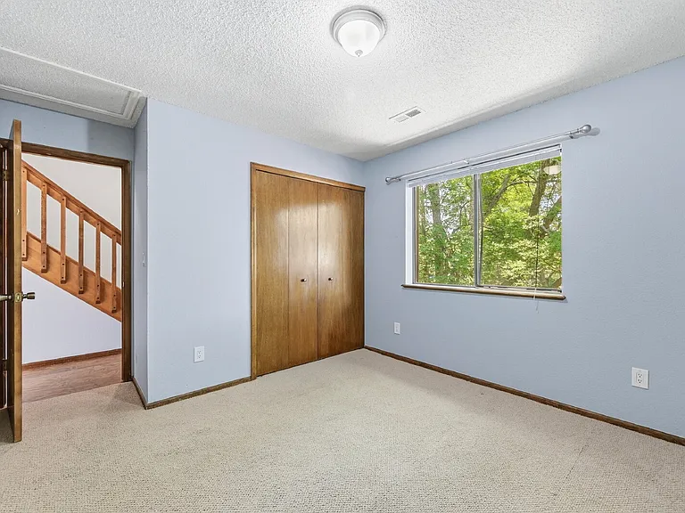 6170 Willow Ln — Photo 3