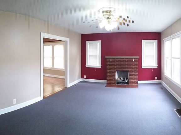 3rd image of 118 Walker St