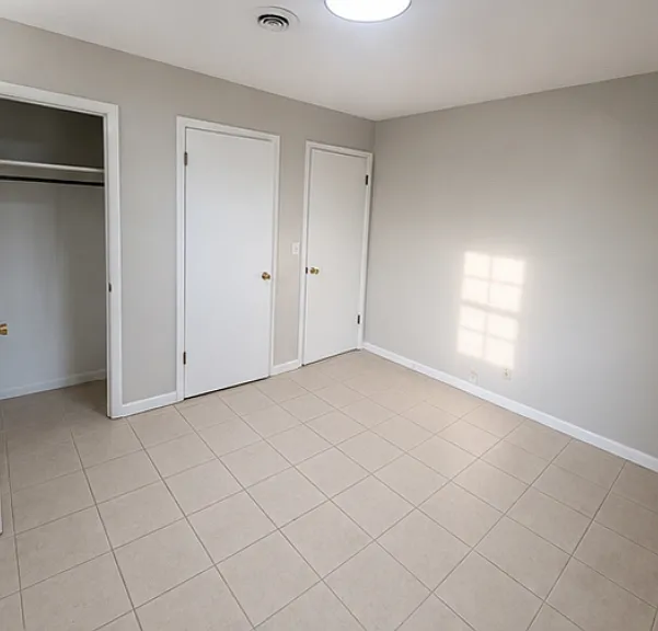 690 Huntington Pkwy #690 — Photo 4