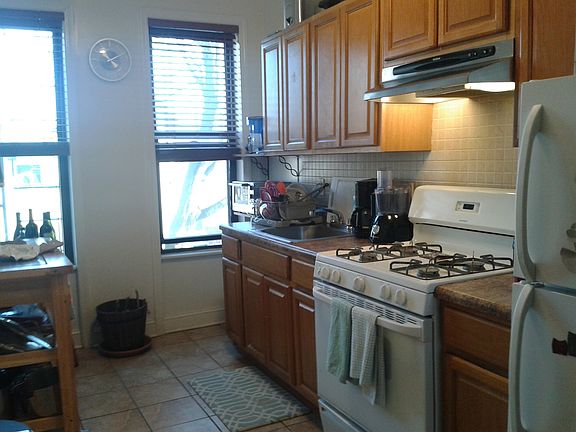 4th image of 3022 44th St APT 3L