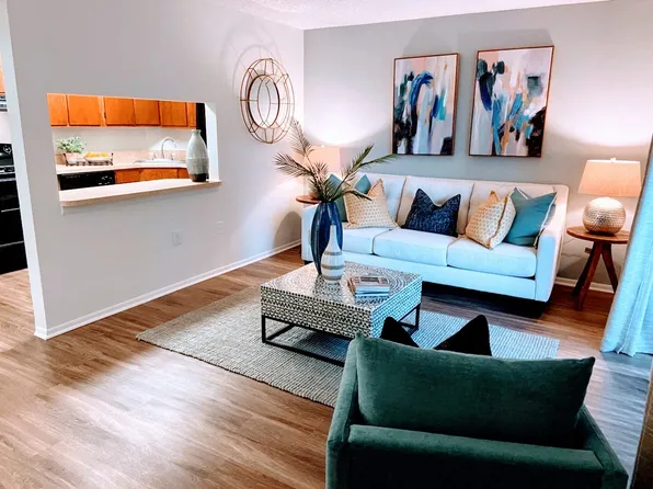 Lake in the Woods Apartments