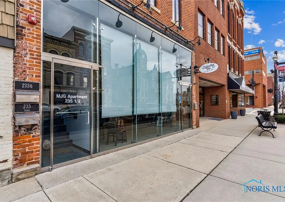 235 S Main St #1/2